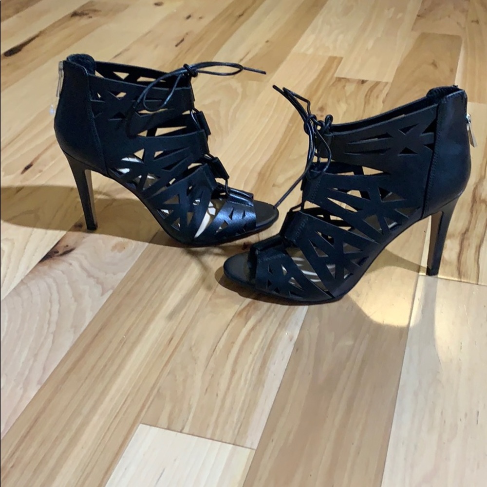 Jessica Simpson black high heels